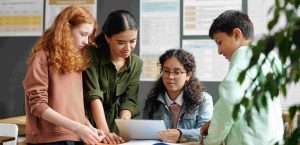 Collaborative Teaching: Merging Human Insight with Artificial Intelligence